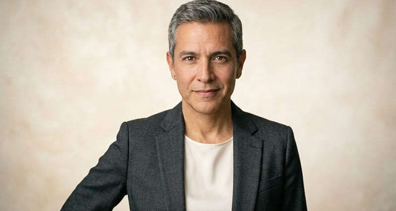 What to Wear for Headshots: The Complete Guide by Profession