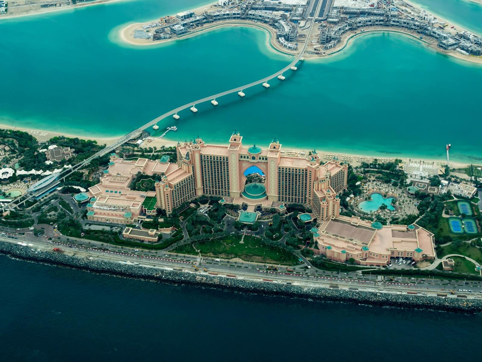 List of headshot photographers in dubai