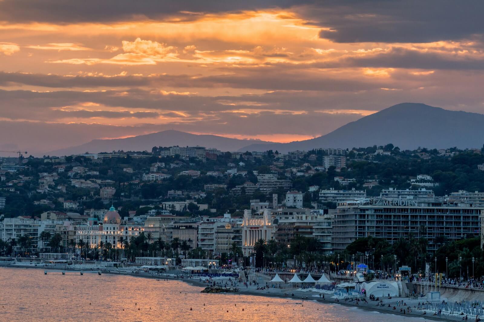 List of headshot photographers in nice