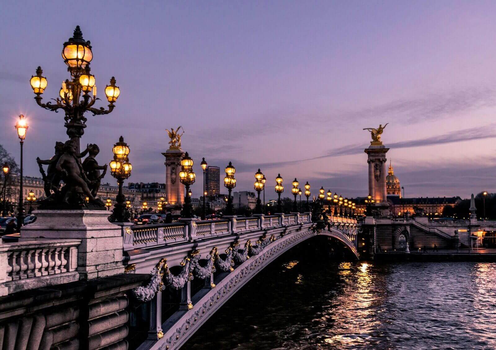 List of headshot photographers in paris