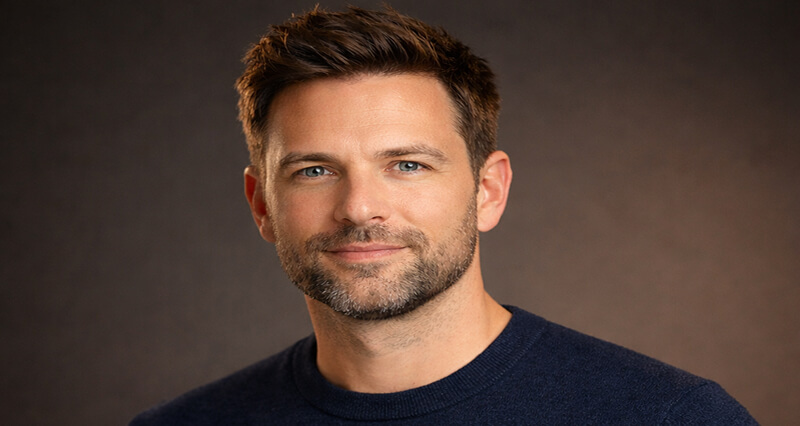 Professional Headshot Ideas Without a Blazer | 12 Outfits That Work in 2026